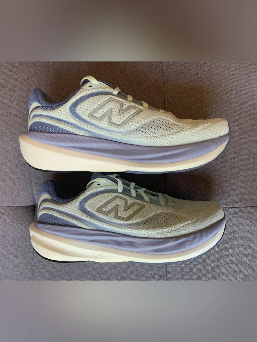 New Balance 1080 v15 Sneakers in Glint Blue/Silver Metallic size 7.5B